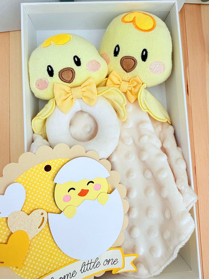 The Little Welcome Box — Pio the Chick