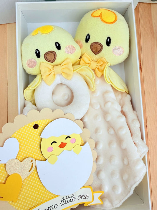 The Little Welcome Box — Pio the Chick
